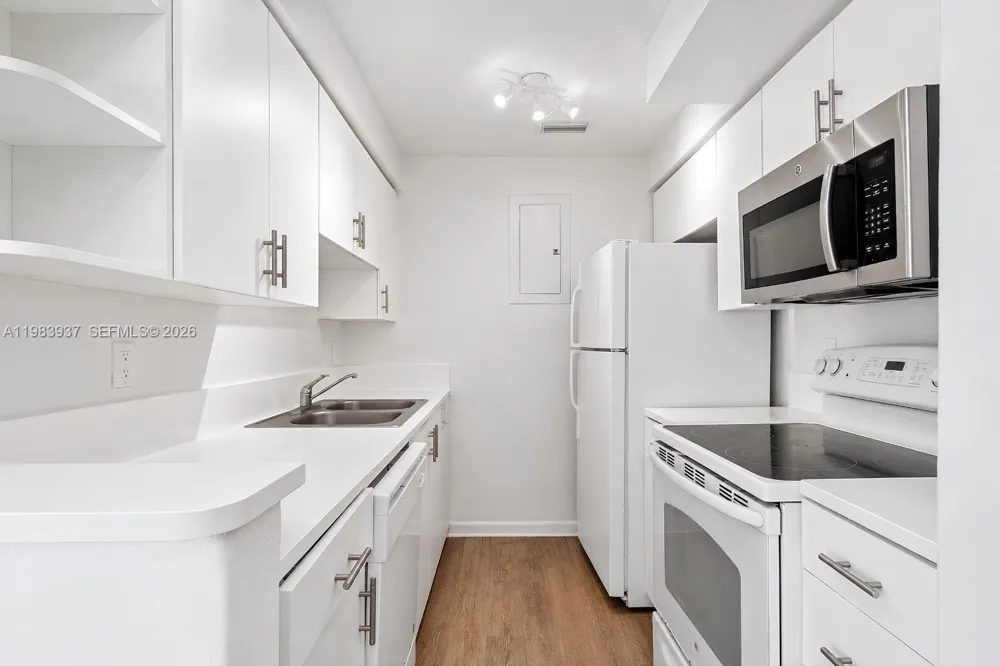 1185 Marseille Drive #202 Miami Beach, FL 33141