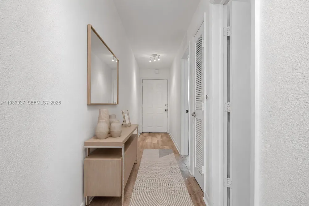 1185 Marseille Drive #202 Miami Beach, FL 33141