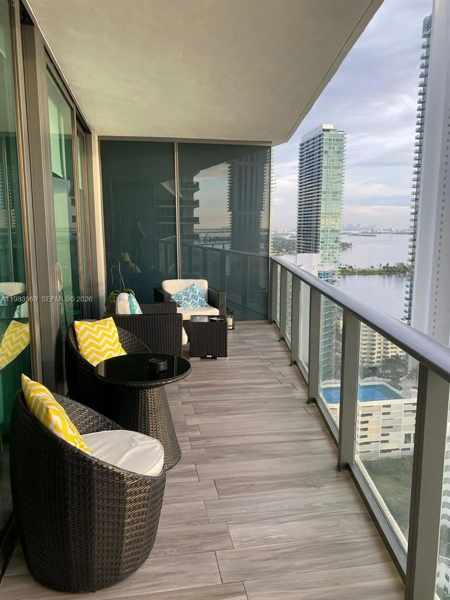 460 NE 28th St #2807 Miami, FL 33137
