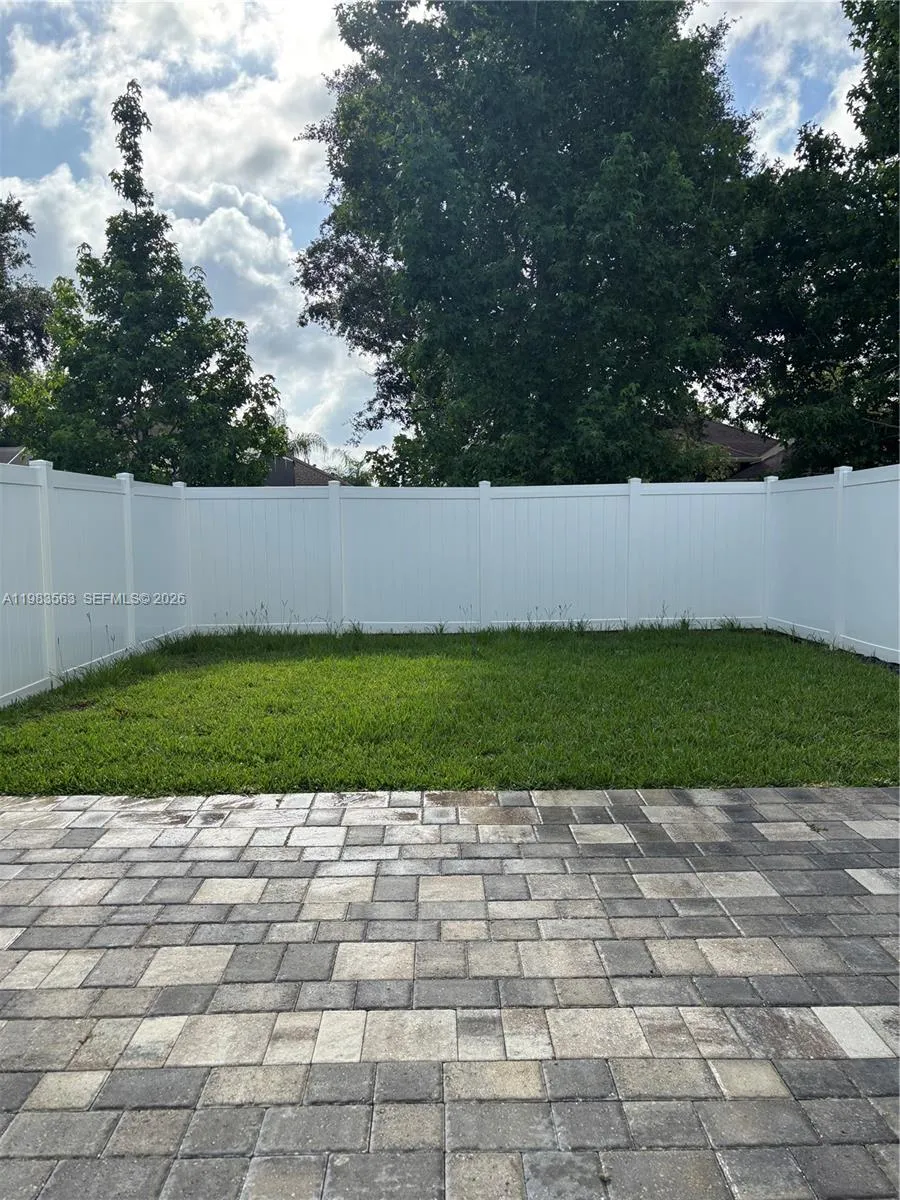 1001 LA MIRADA Kissimmee, FL 34744