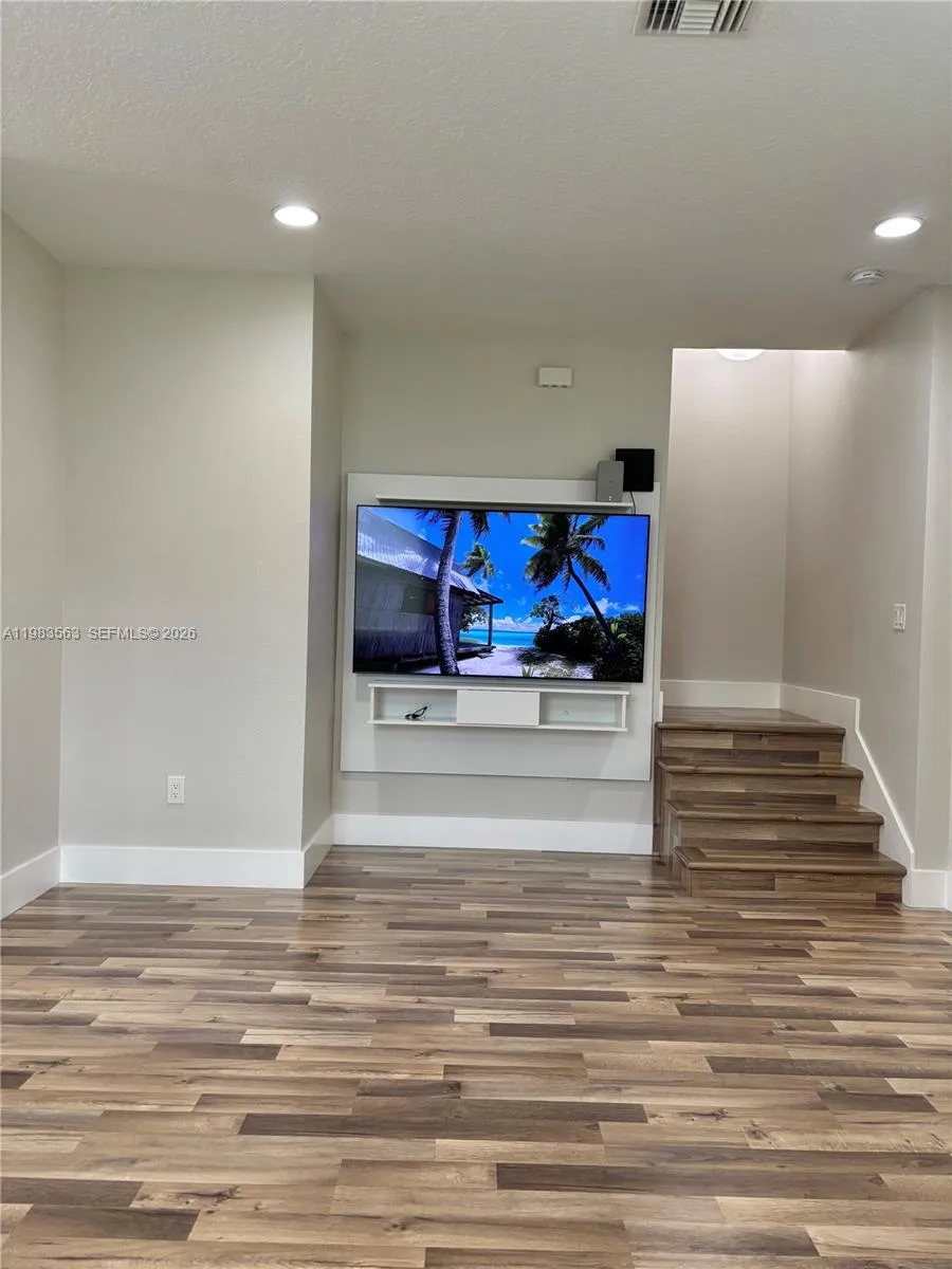 1001 LA MIRADA Kissimmee, FL 34744
