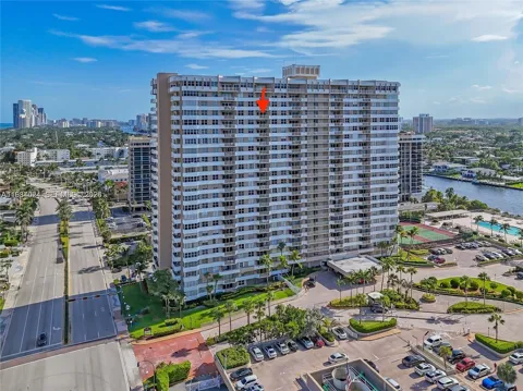 1985 S Ocean Dr #21K