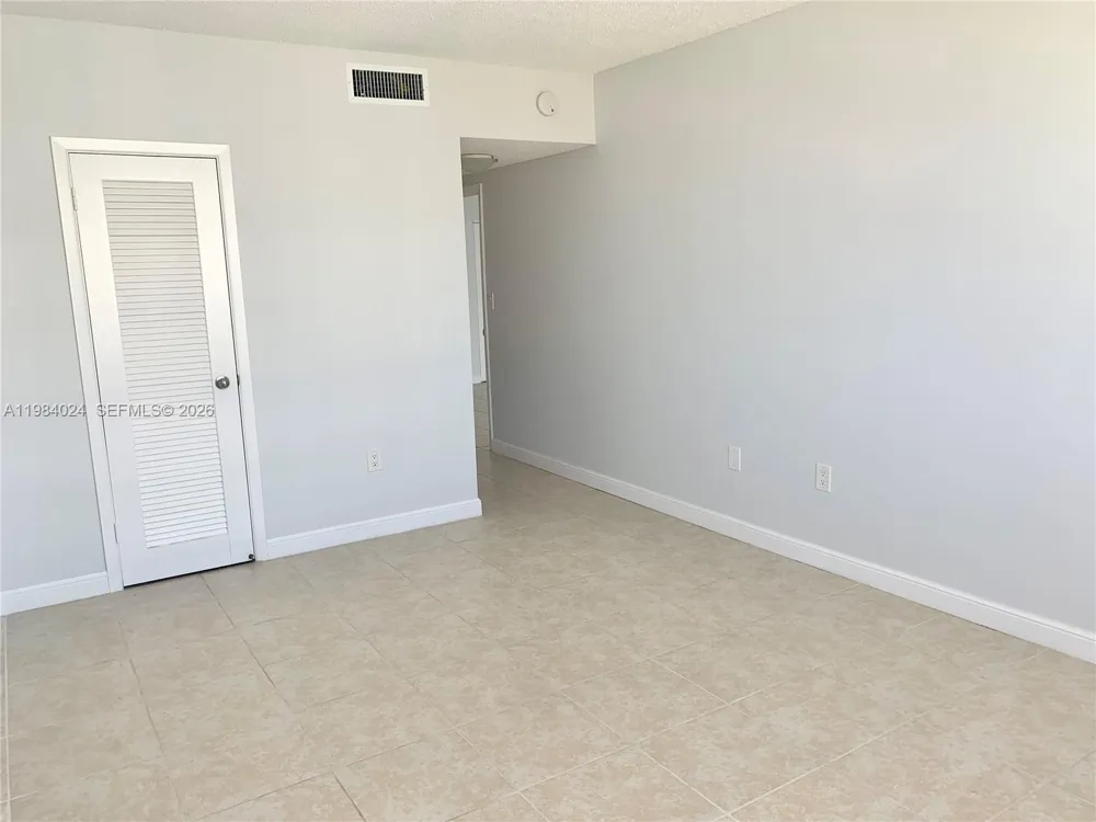 1985 S Ocean Dr #21K Hallandale Beach, FL 33009