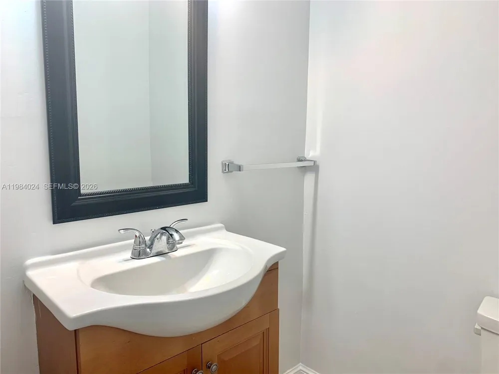 1985 S Ocean Dr #21K Hallandale Beach, FL 33009