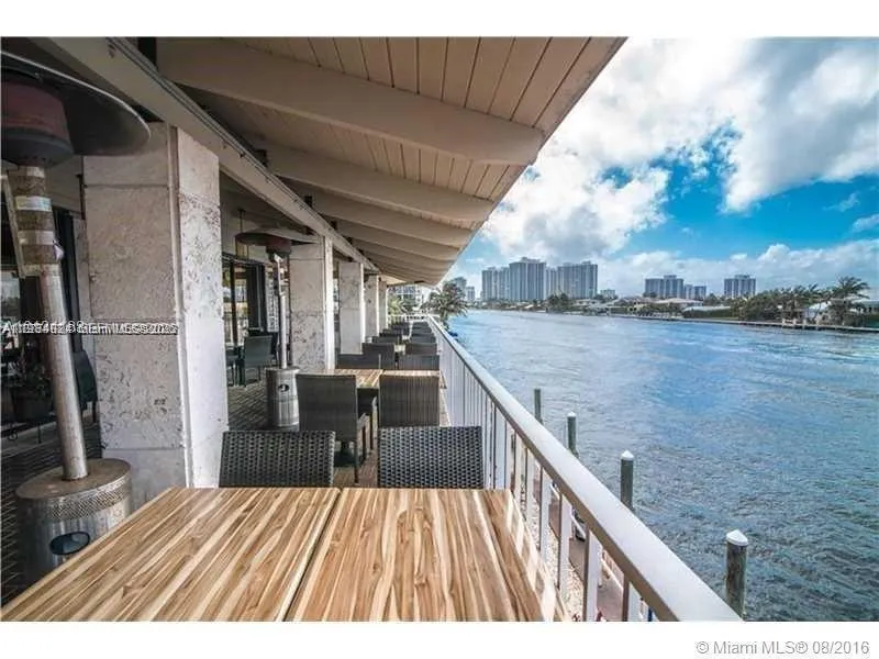 1985 S Ocean Dr #21K Hallandale Beach, FL 33009