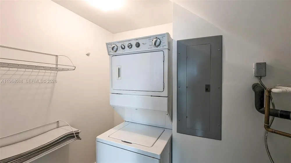 6000 Collins Ave #111 Miami Beach, FL 33140