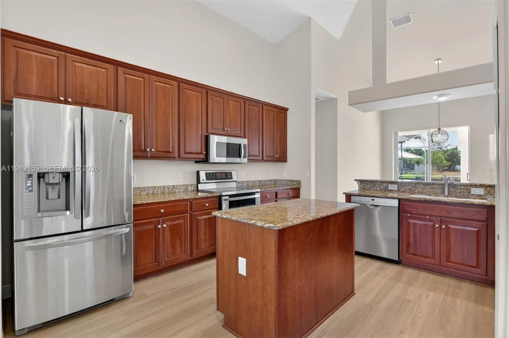 1414 NE 2nd Ter Cape Coral, FL 33909