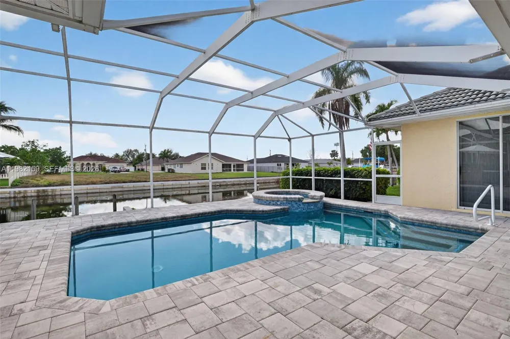 1414 NE 2nd Ter Cape Coral, FL 33909