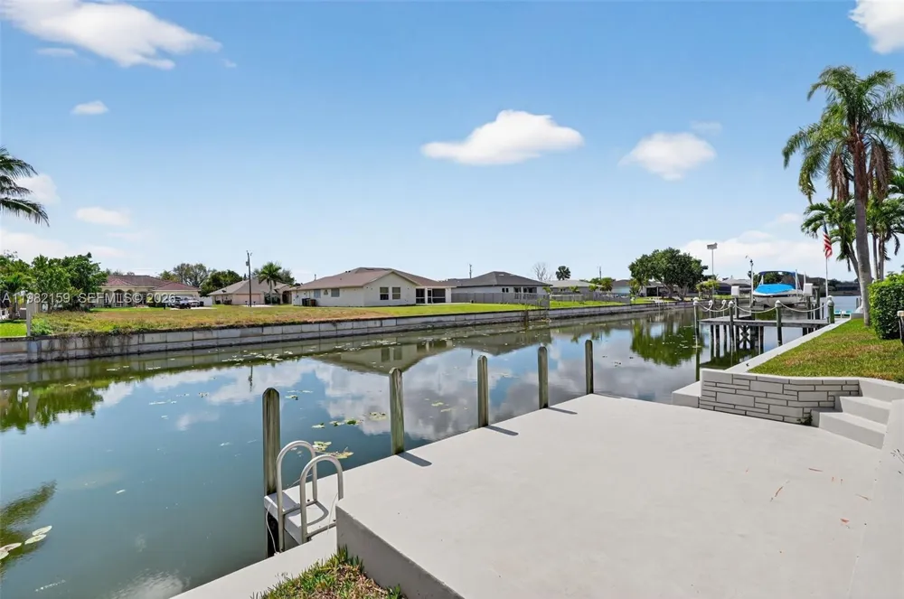 1414 NE 2nd Ter Cape Coral, FL 33909