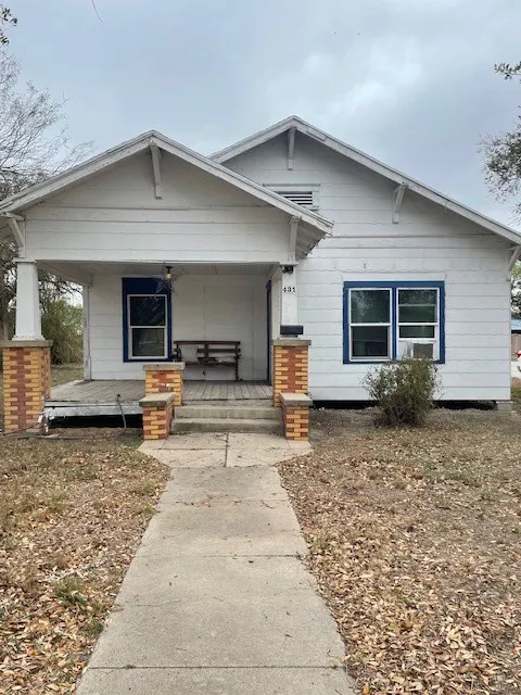 431 W King Avenue