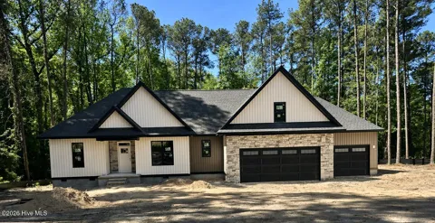 40 S Shamrock Drive