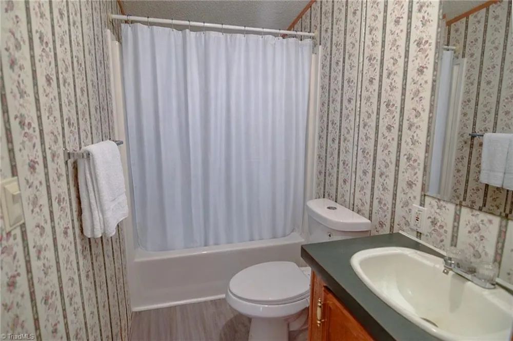 5600 Bunch Road Oak Ridge, NC 27310