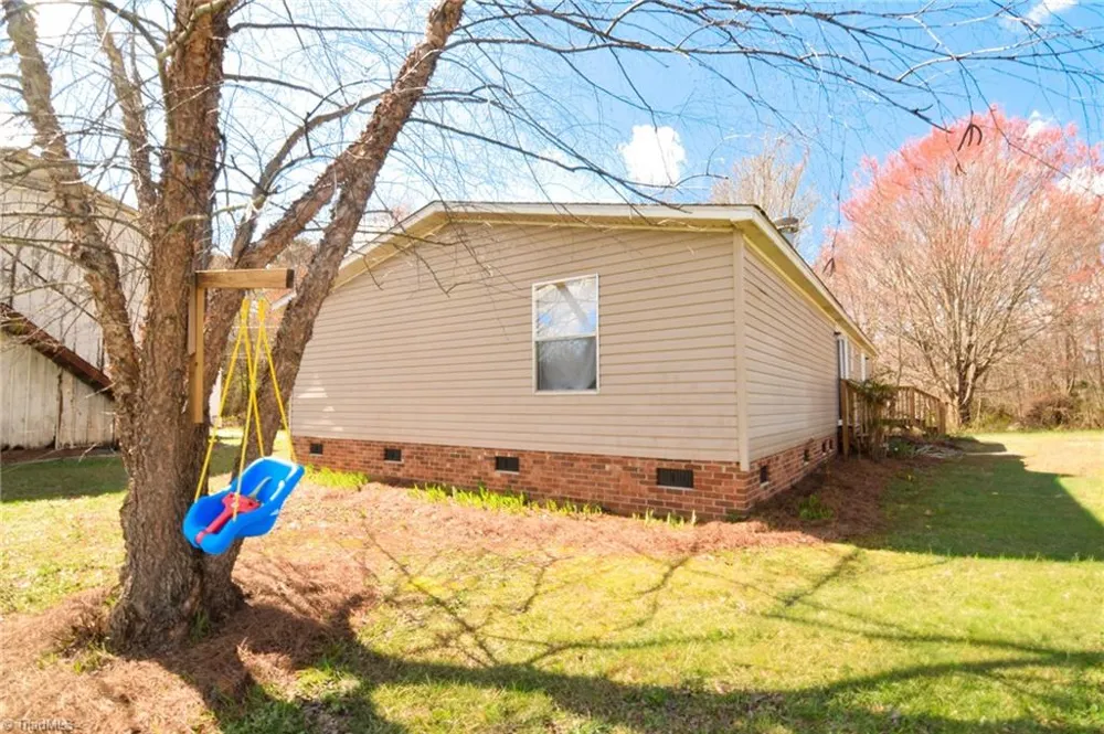 5600 Bunch Road Oak Ridge, NC 27310