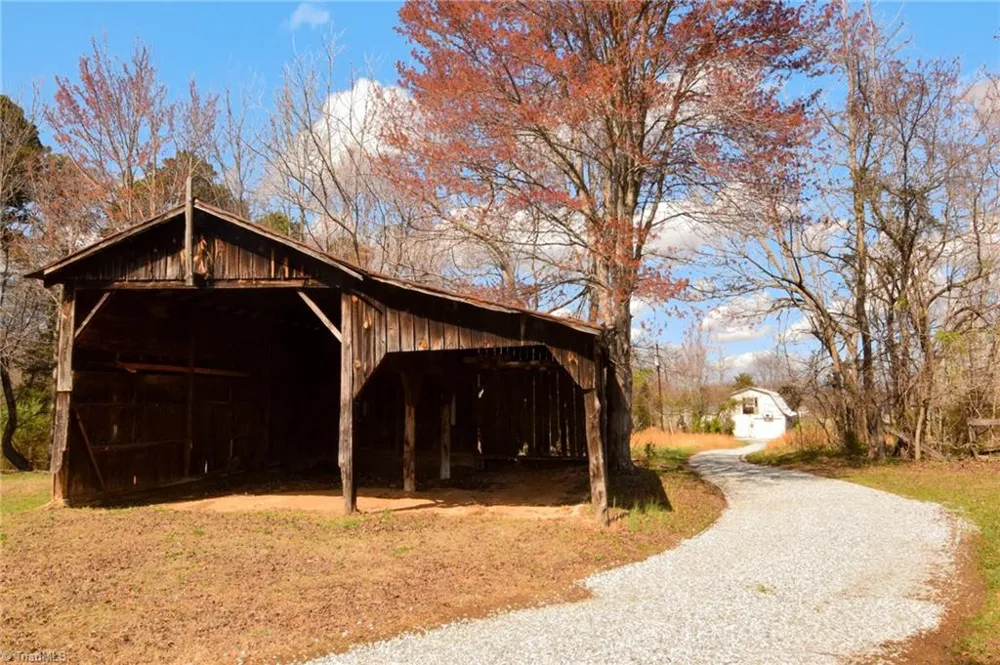 5600 Bunch Road Oak Ridge, NC 27310