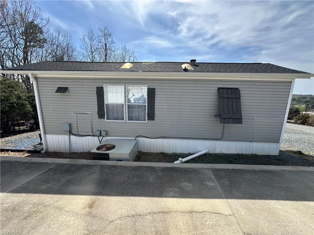 166 Eagle Drive New London, NC 28127