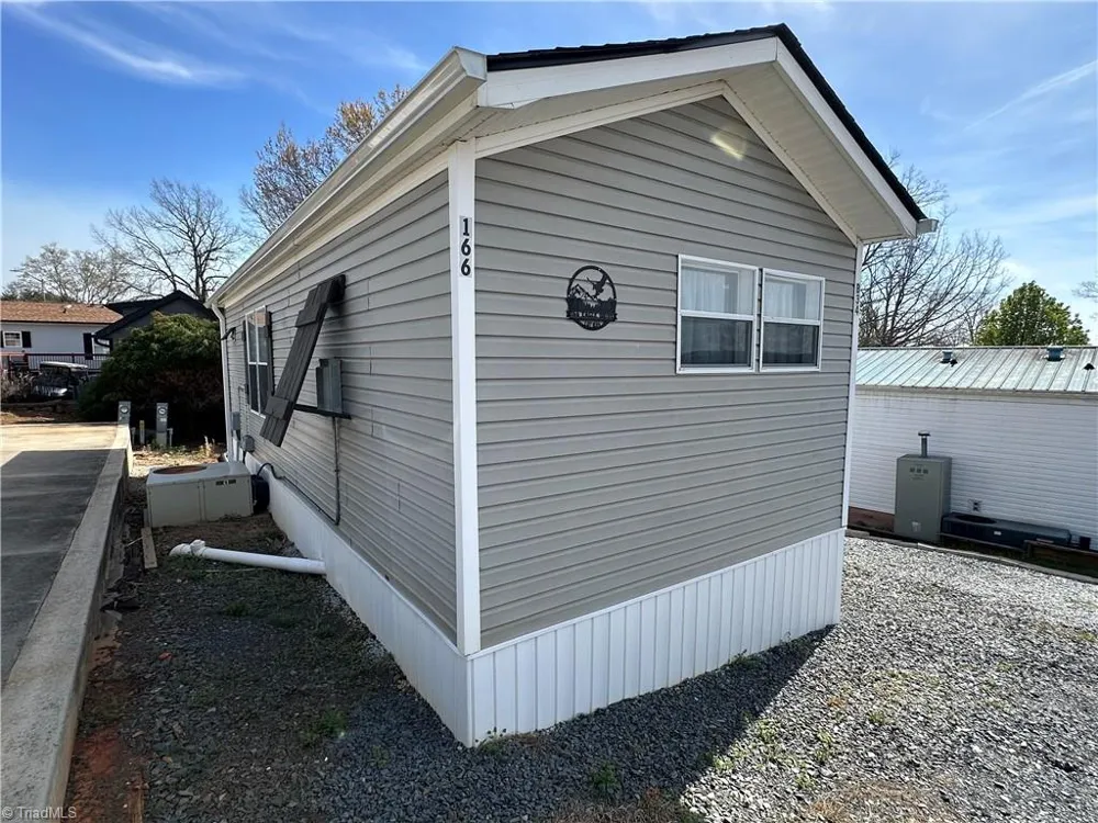 166 Eagle Drive New London, NC 28127
