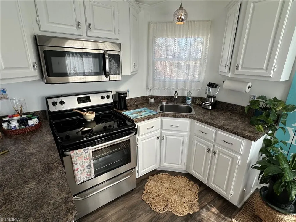 166 Eagle Drive New London, NC 28127