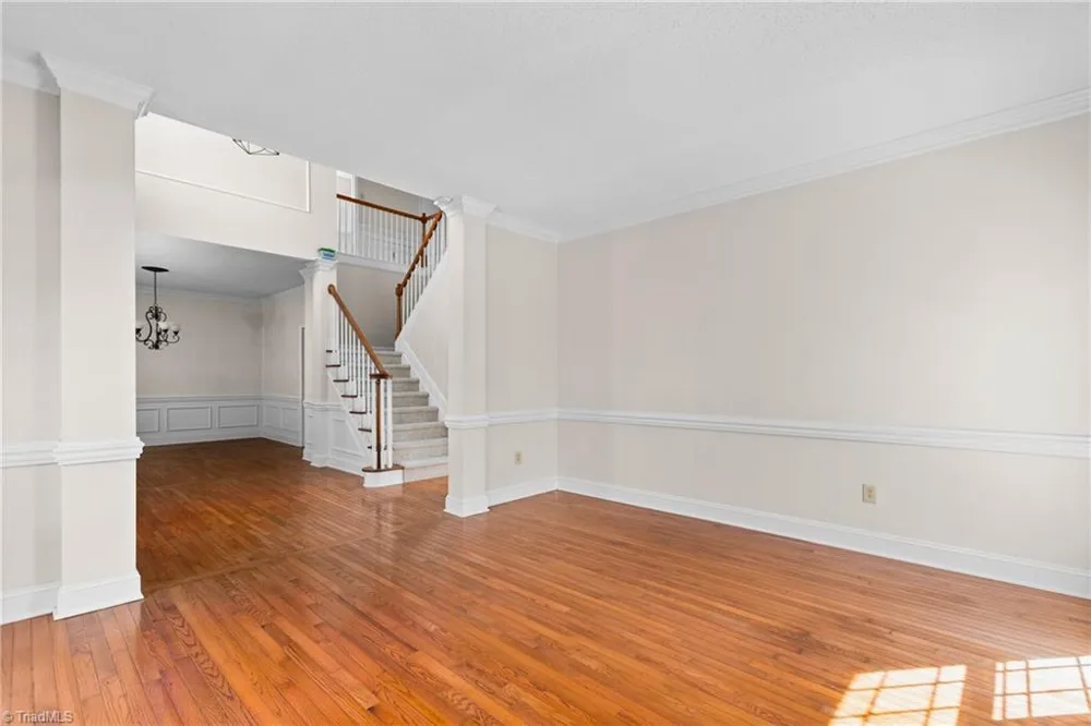 3204 Peninsula Drive Jamestown, NC 27282