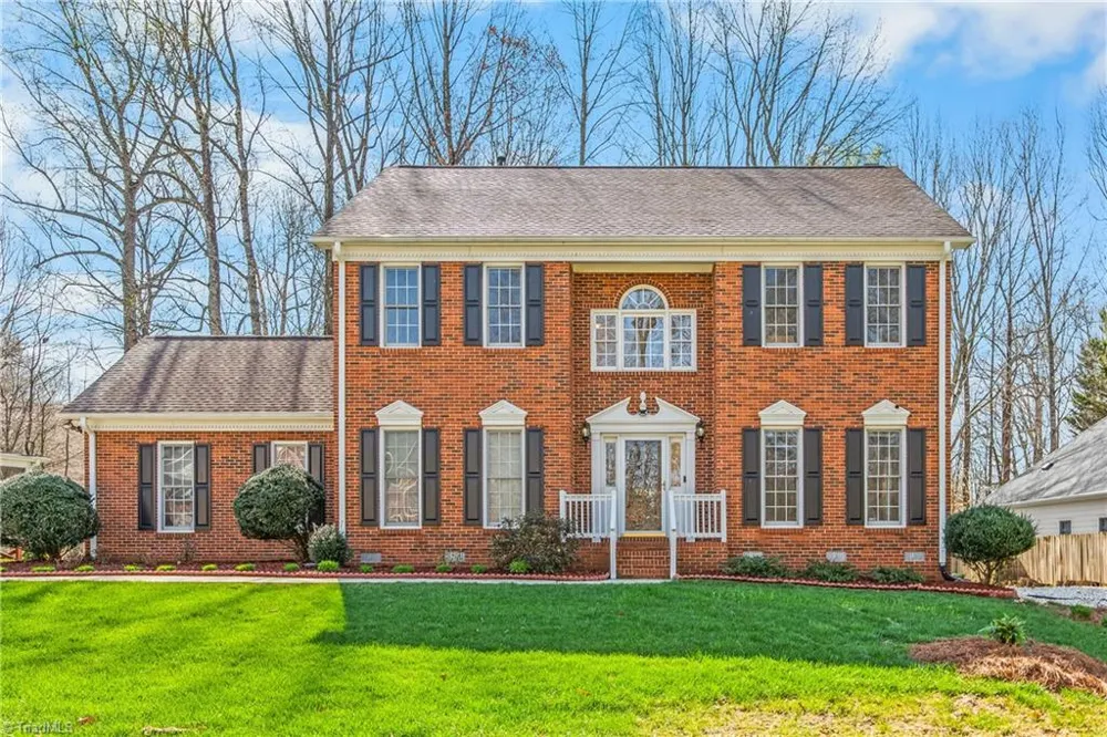3204 Peninsula Drive Jamestown, NC 27282