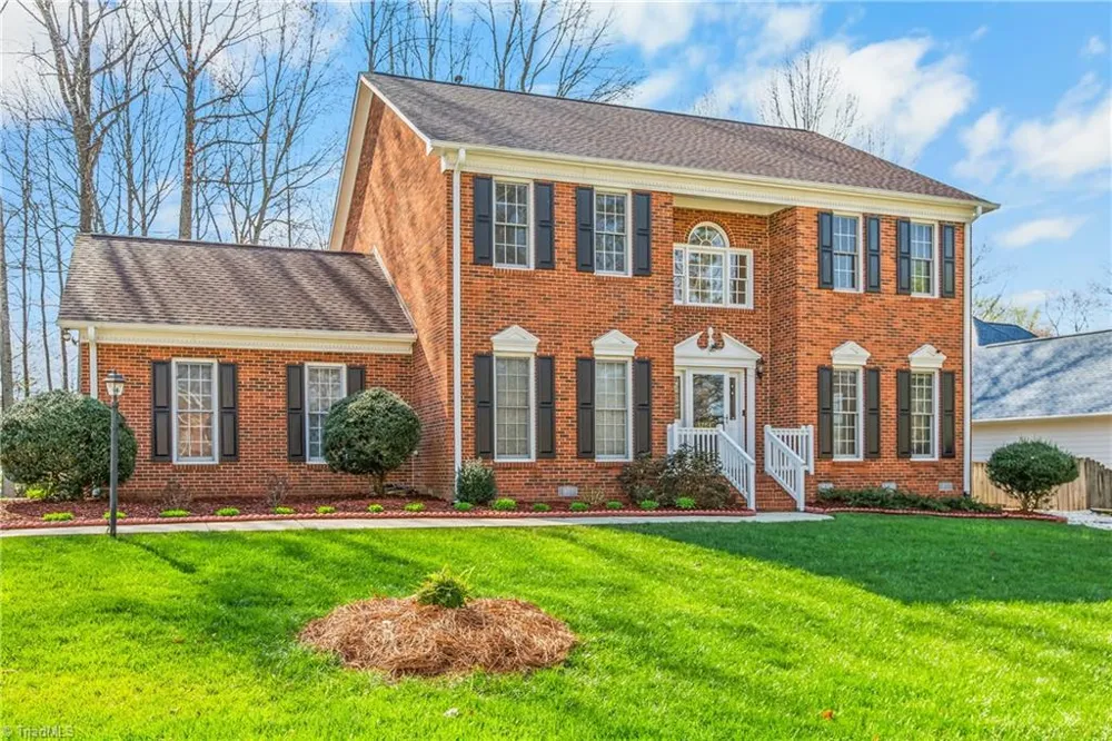 3204 Peninsula Drive Jamestown, NC 27282