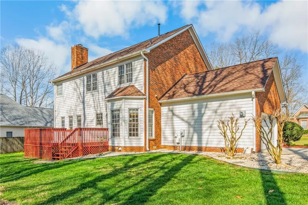 3204 Peninsula Drive Jamestown, NC 27282