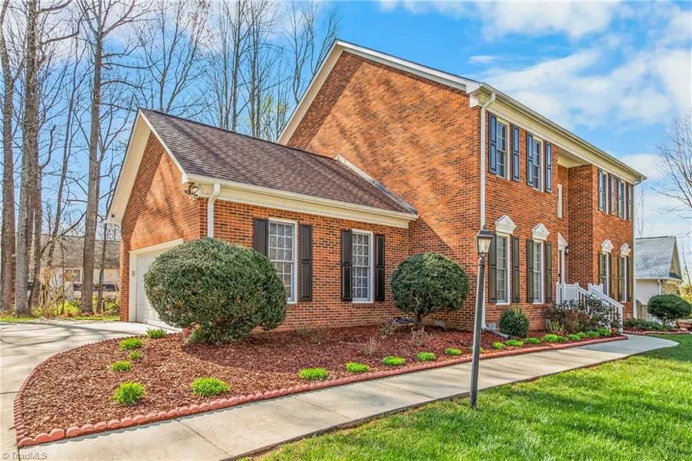 3204 Peninsula Drive Jamestown, NC 27282