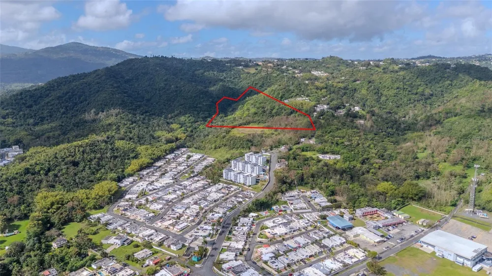 PR 7784 Km 1.0 TURABO Caguas, PR 00725