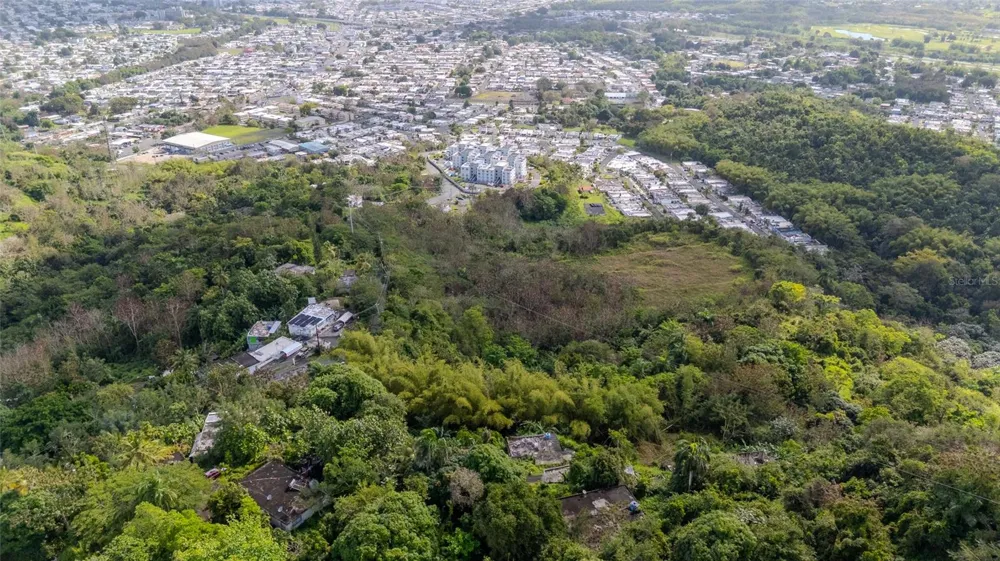PR 7784 Km 1.0 TURABO Caguas, PR 00725