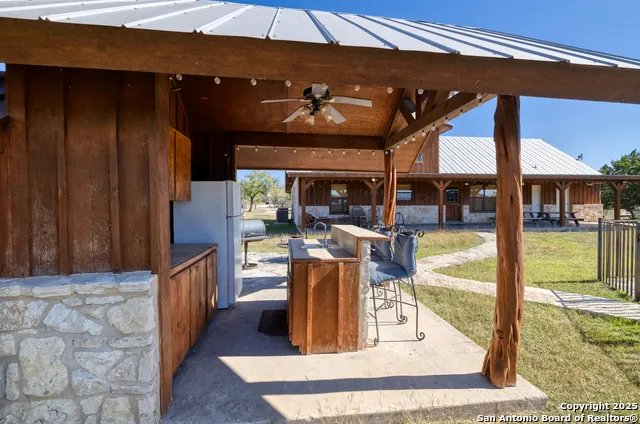 38 mountain laurel Concan, TX 78838