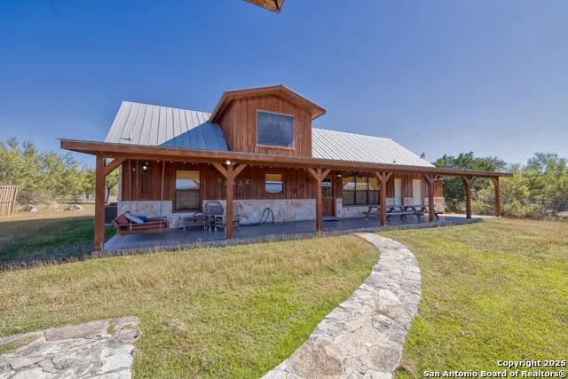 38 mountain laurel Concan, TX 78838