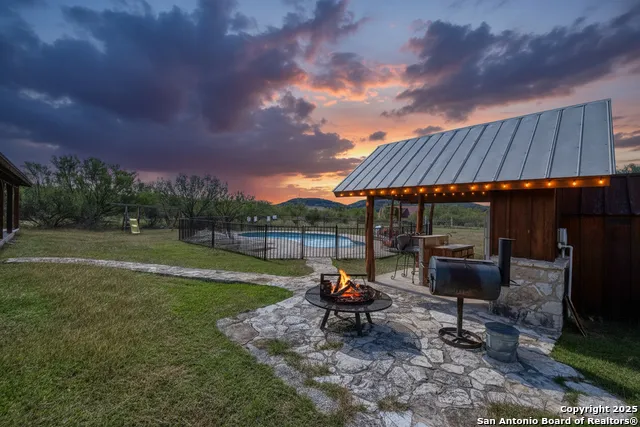 38 mountain laurel Concan, TX 78838