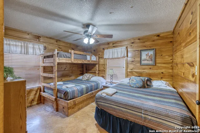 38 mountain laurel Concan, TX 78838