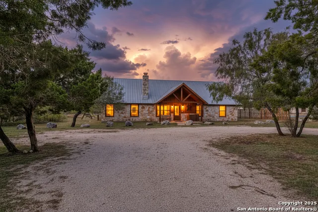 38 mountain laurel Concan, TX 78838