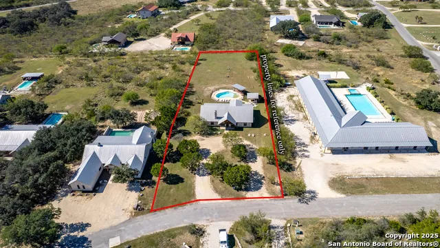 38 mountain laurel Concan, TX 78838