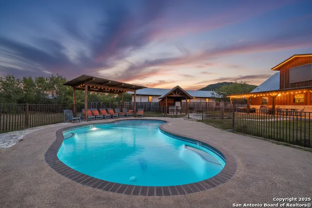38 mountain laurel Concan, TX 78838