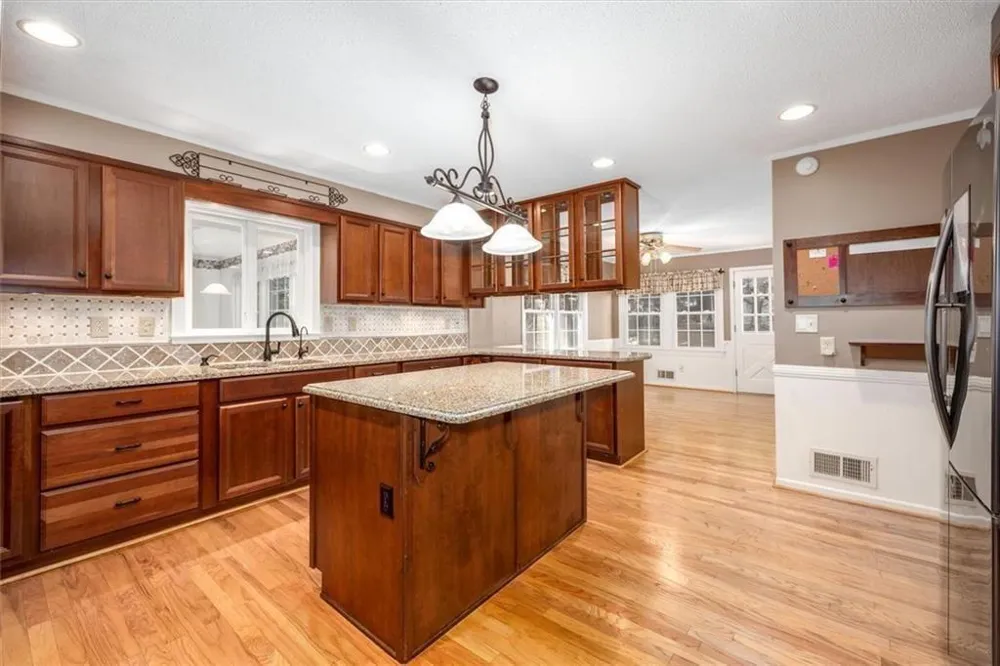 1942 Musket Court Smoke Rise, GA 30087
