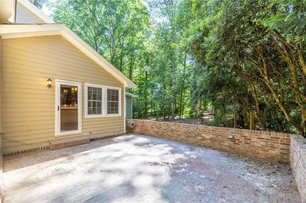 1942 Musket Court Smoke Rise, GA 30087