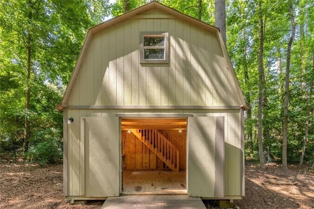 1942 Musket Court Smoke Rise, GA 30087