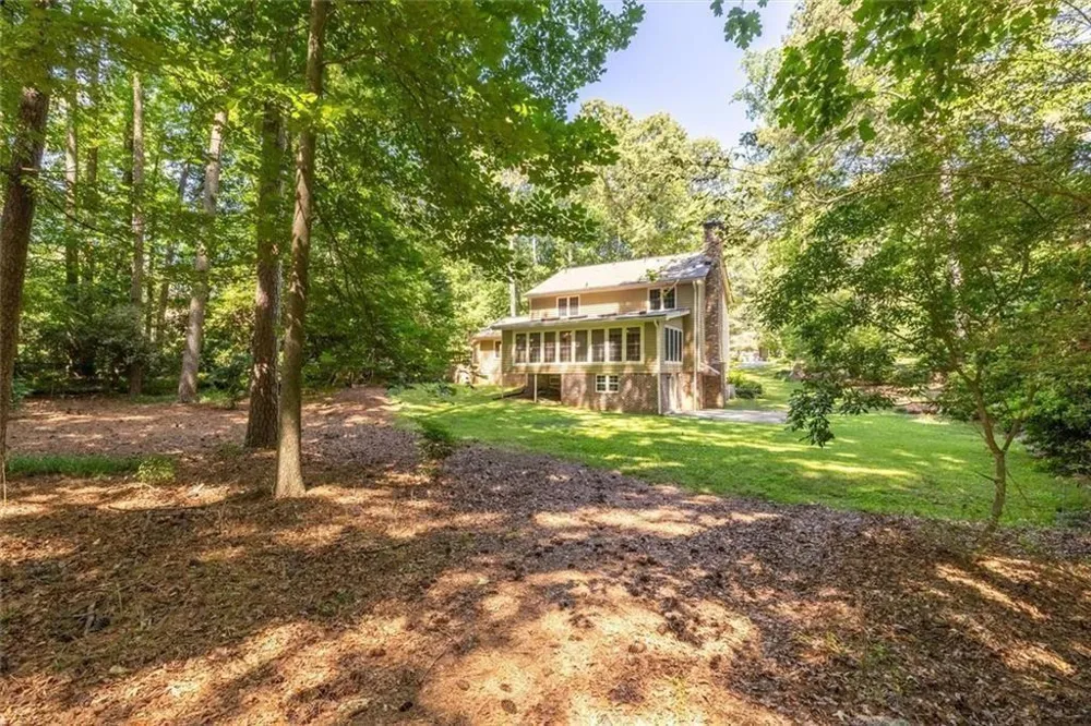 1942 Musket Court Smoke Rise, GA 30087