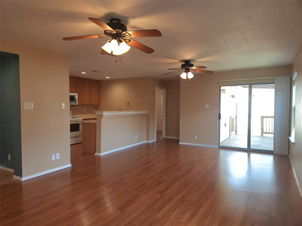 273 Tower Drive Kyle, TX 78640