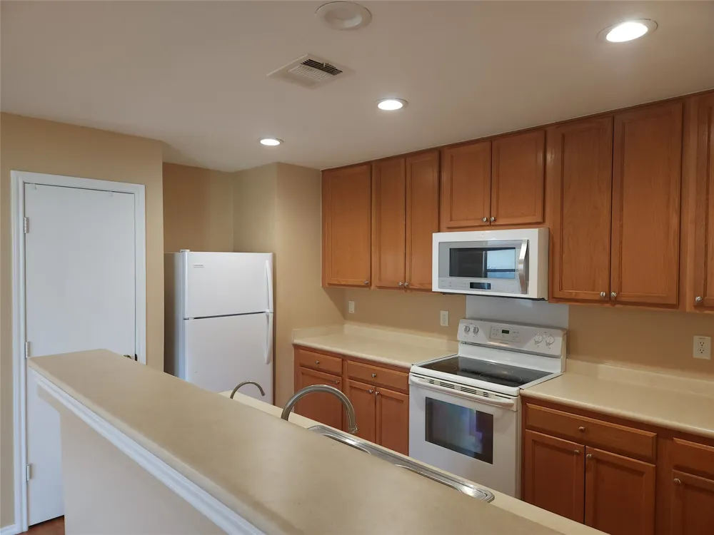 273 Tower Drive Kyle, TX 78640