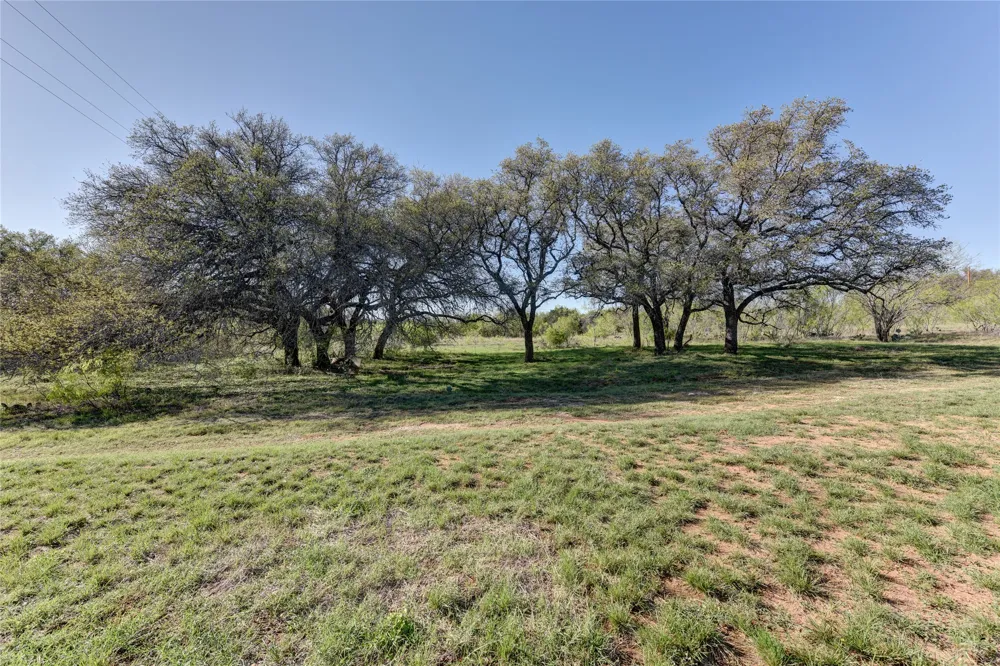 10 Old Ferry Road Spicewood, TX 78669