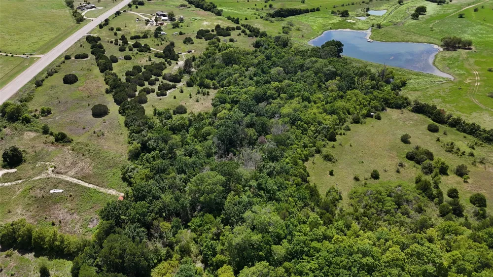 2416 Eddy Gatesville Parkway Bruceville Eddy, TX 76524