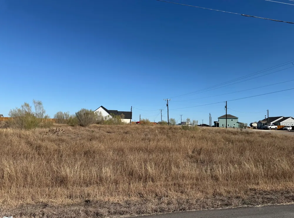 109 Desperado Loop Del Valle, TX 78617
