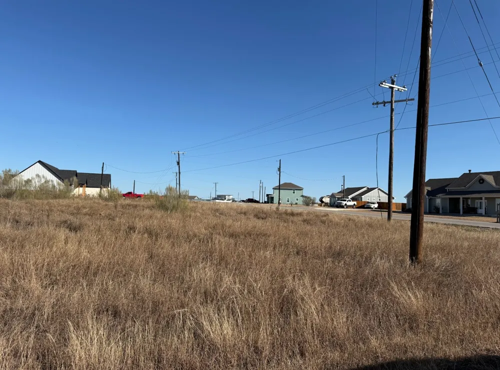 103 Desperado Loop Del Valle, TX 78617