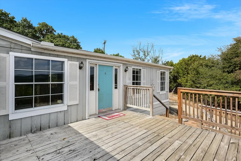 217 Rousey Street Canyon Lake, TX 78133