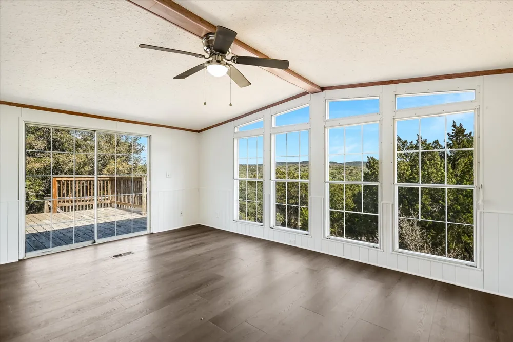 217 Rousey Street Canyon Lake, TX 78133