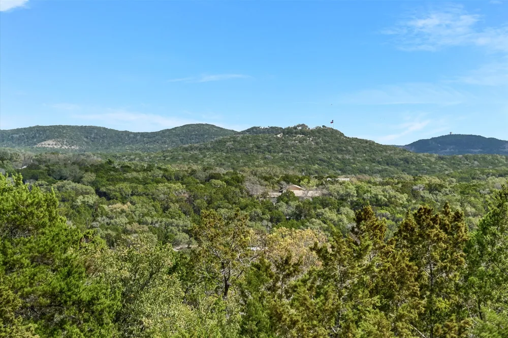 217 Rousey Street Canyon Lake, TX 78133