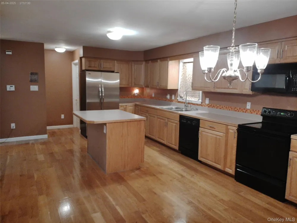 44 Lester Lane Bethel, NY 12786