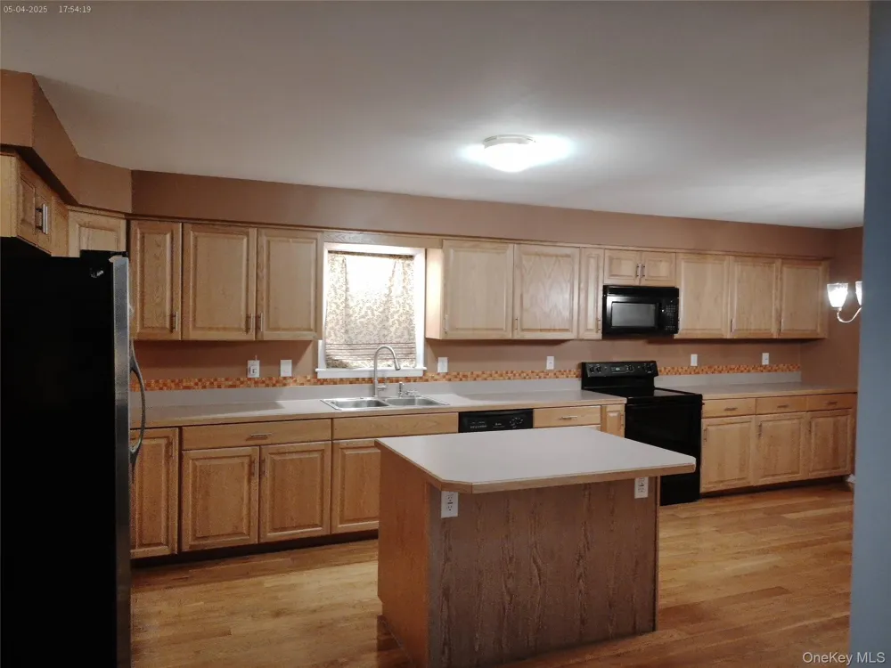44 Lester Lane Bethel, NY 12786